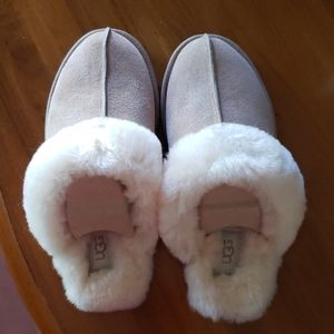 Ugg schuffette ii slippers